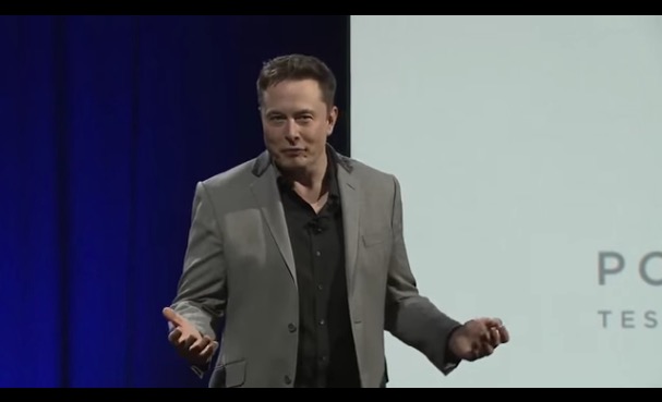Elon Musk presents his Powerwall batteries
